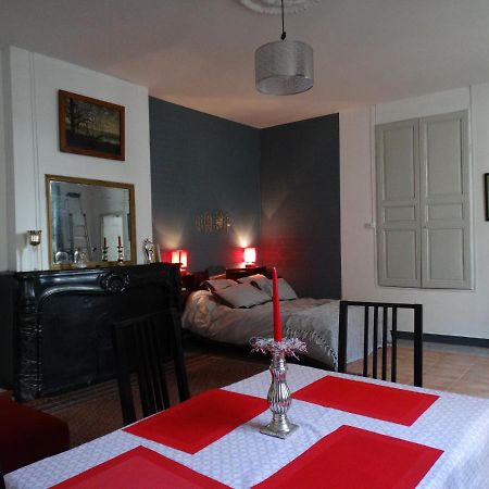 Studio Séquoia au pied du Château Saumur Extérieur photo