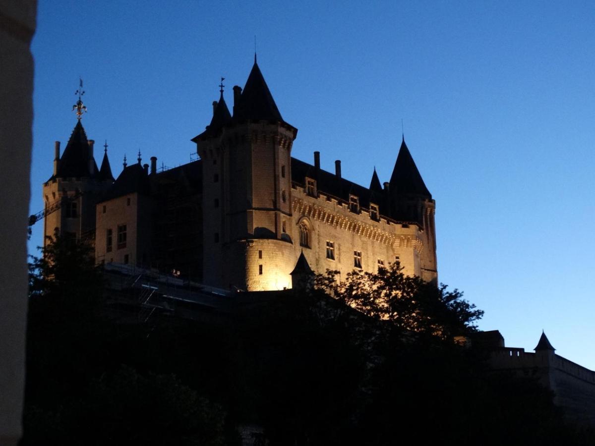 Studio Séquoia au pied du Château Saumur Extérieur photo
