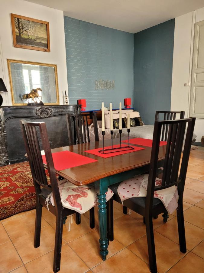 Studio Séquoia au pied du Château Saumur Extérieur photo